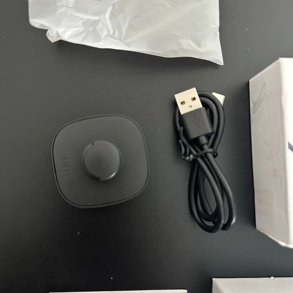 Smart Ring Charger Dock for Oura Ring Gen 3 Size 11 USB-C Cable Minimalist Tech